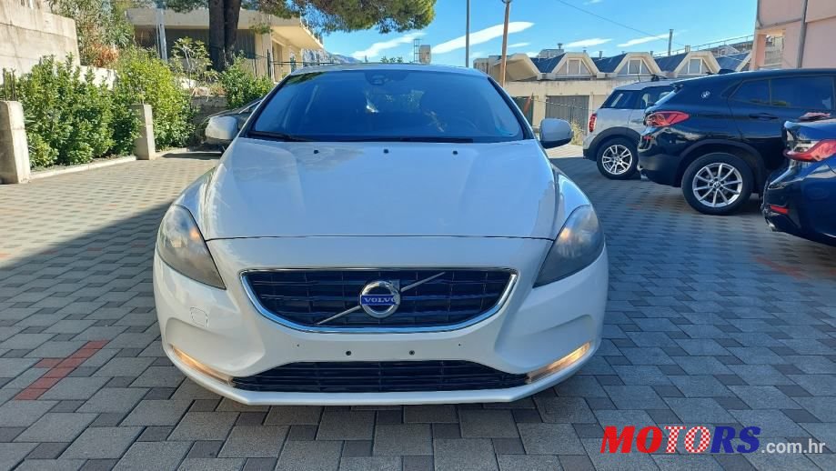 2014' Volvo V40 D2 88G. photo #2