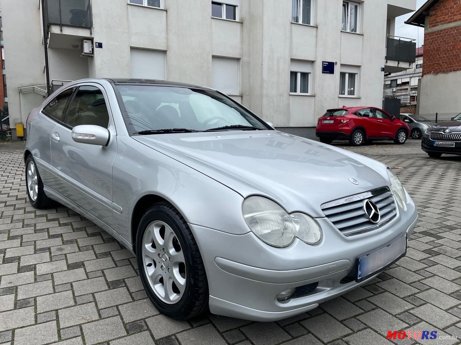 2002' Mercedes-Benz C-Klasa 180 photo #1