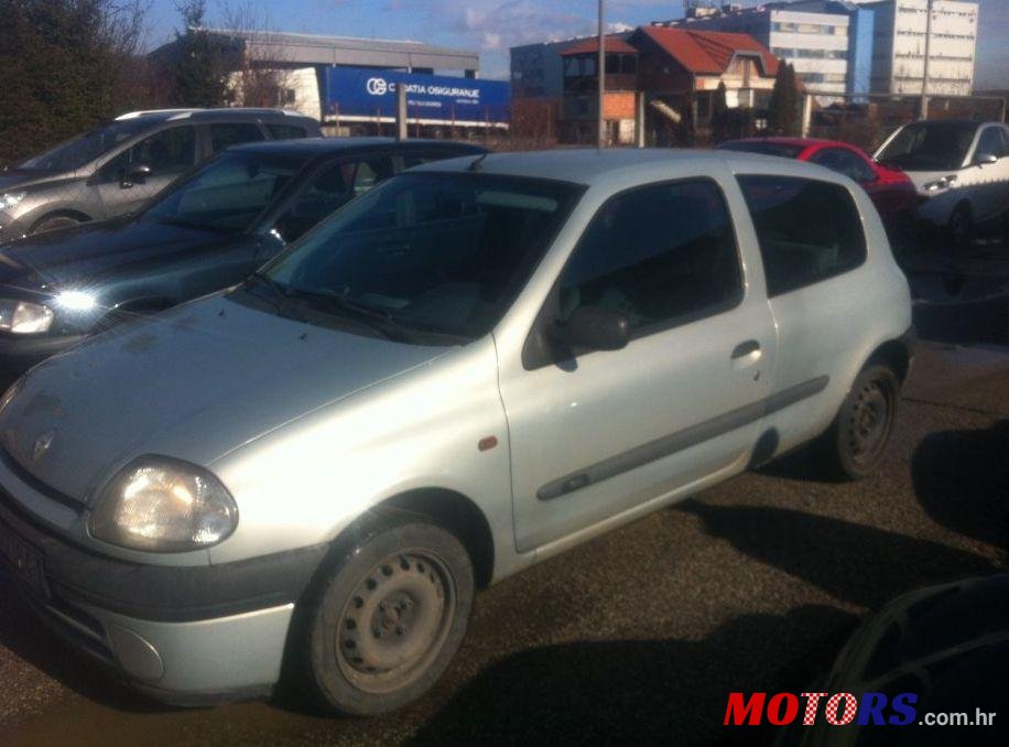 2000' Renault Clio 1,2 photo #1