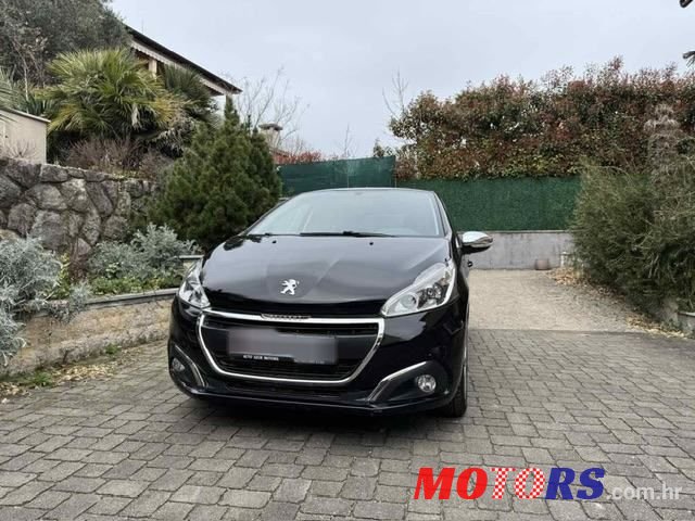 2017' Peugeot 208 1,2 Puretech photo #3