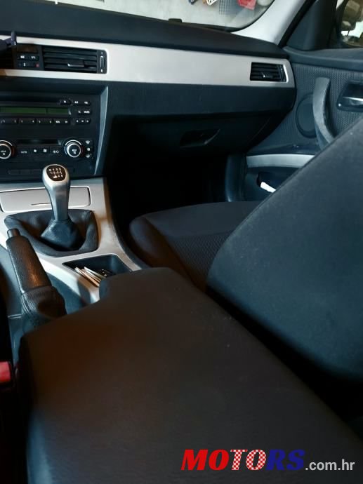 2009' BMW Serija 3 318D photo #6