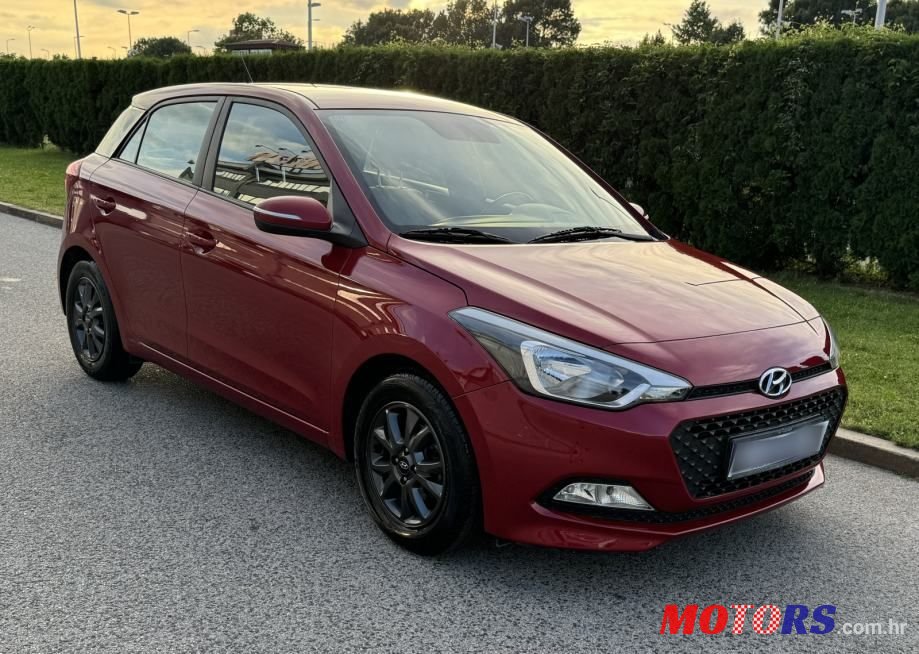 2017' Hyundai i20 1,25 photo #3