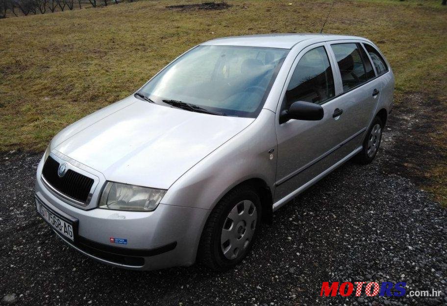 2002' Skoda Fabia Combi photo #1