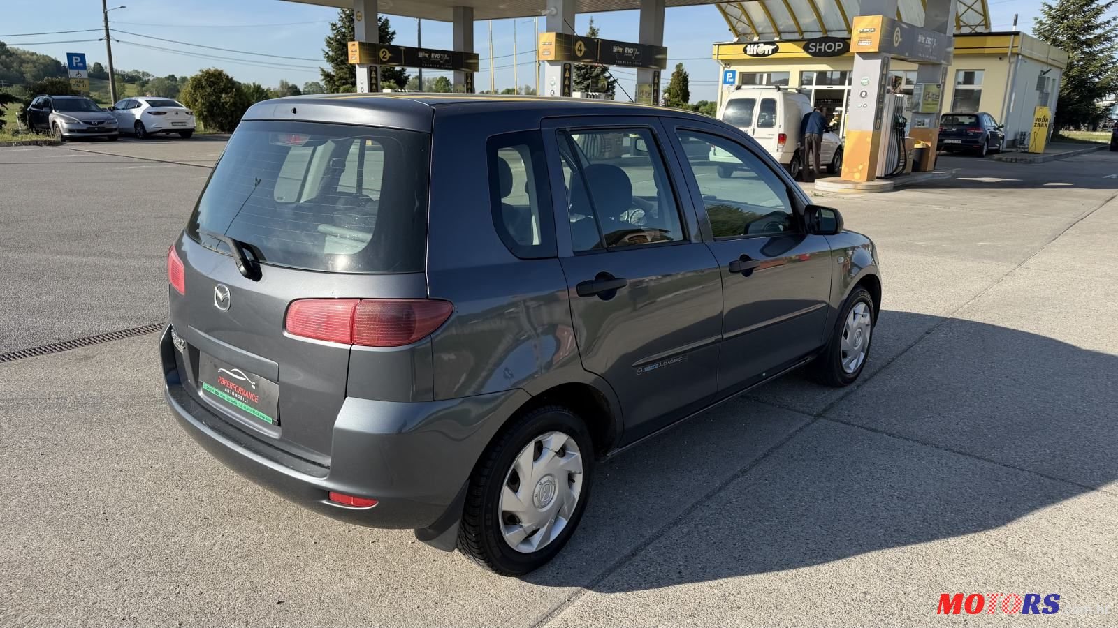 2005' Mazda 2 Cd68 photo #5