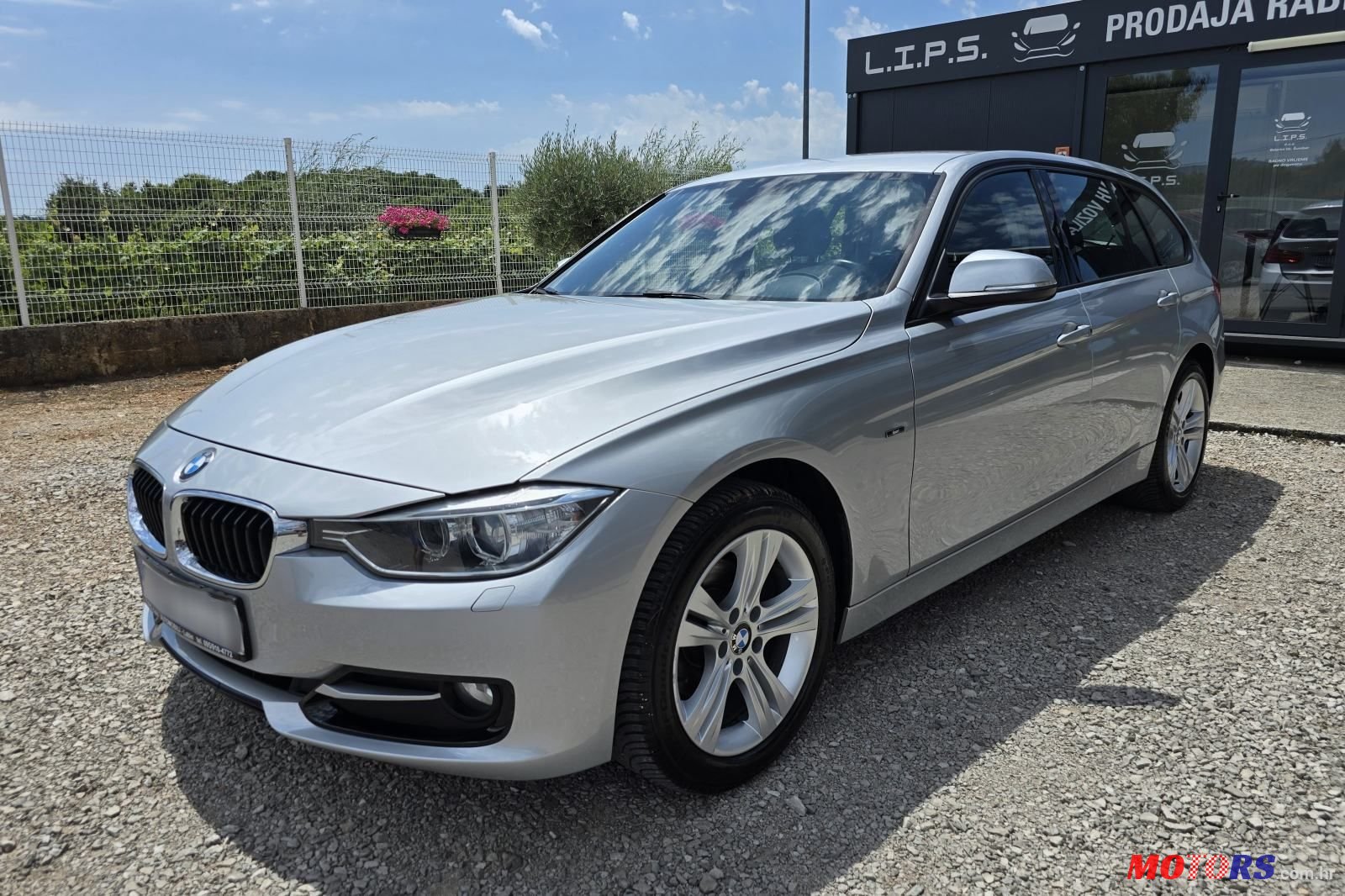 2013' BMW Serija 3 316D photo #1