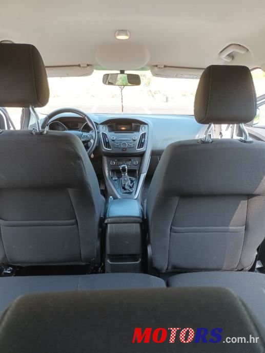 2016' Ford Focus photo #3