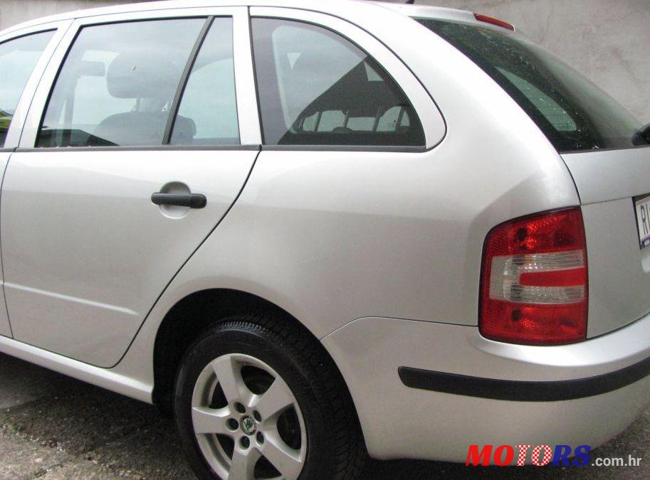 2007' Skoda Fabia Combi 1,9 Tdi photo #2