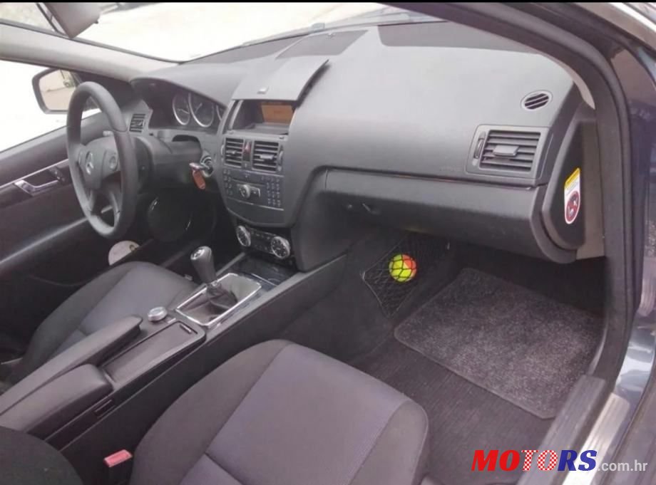 2008' Mercedes-Benz C-Klasa 200 Cdi photo #3