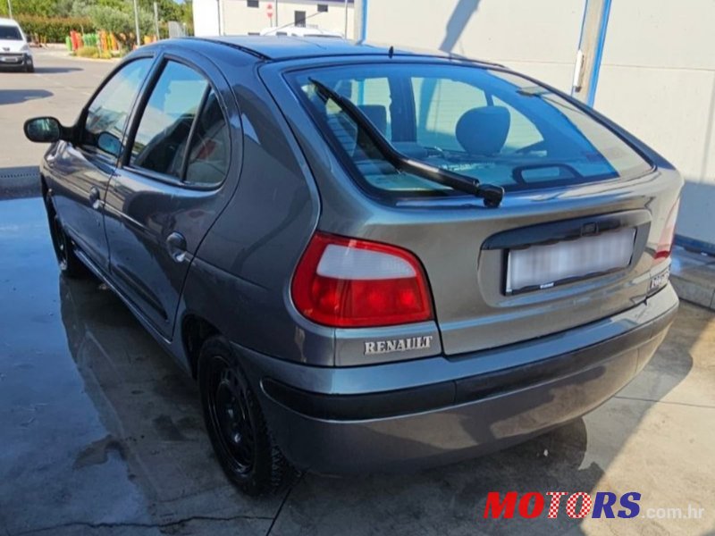2001' Renault Megane 1,4 16V photo #5