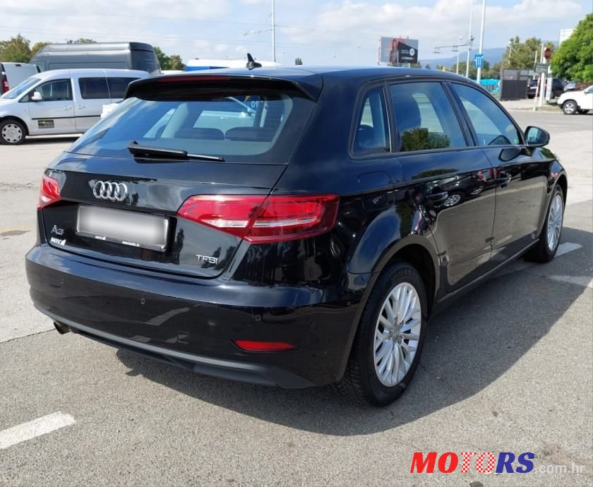 2018' Audi A3 Sportback photo #4