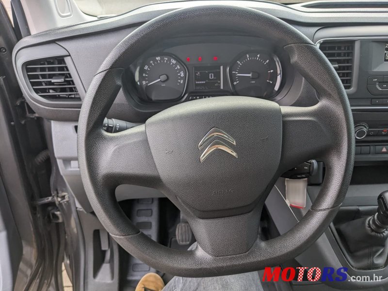 2019' Citroen Jumpy Bluehdi photo #6