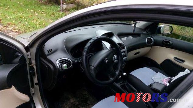 2005' Peugeot 206 206 1,4 Hdi photo #2