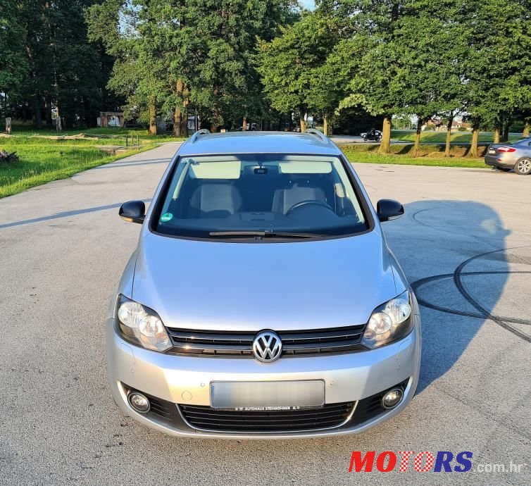 2011' Volkswagen Golf Plus 1,6 Tdi photo #2
