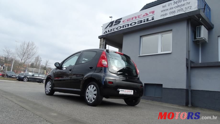 2008' Peugeot 107 1,4 Hdi photo #2