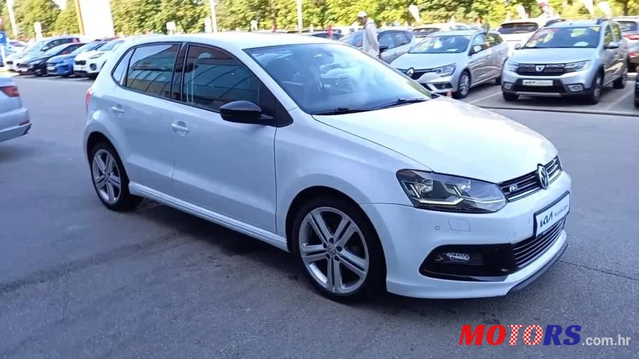 2017' Volkswagen Polo photo #1