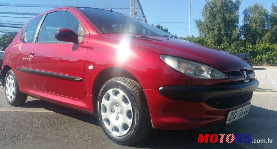 2004' Peugeot 206 206 1,4 photo #1