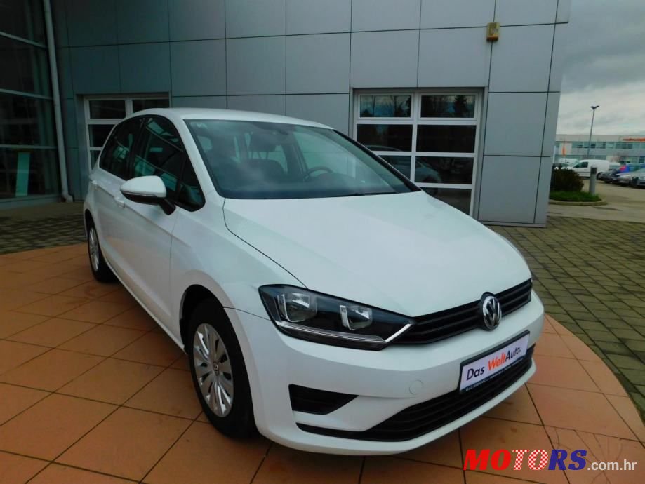 2015' Volkswagen Golf Sportsvan photo #3