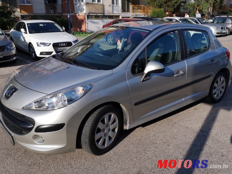 2006' Peugeot 207 1,4 Hdi photo #1