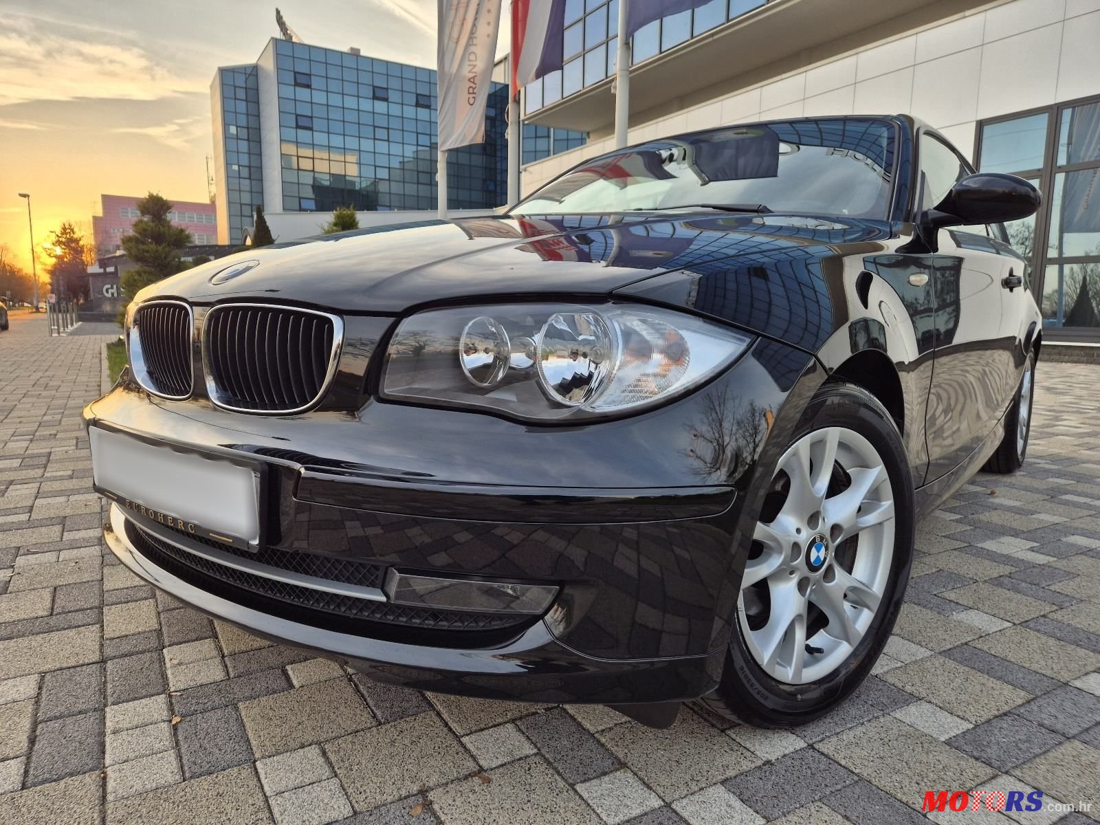 2009' BMW Serija 1 116I photo #3