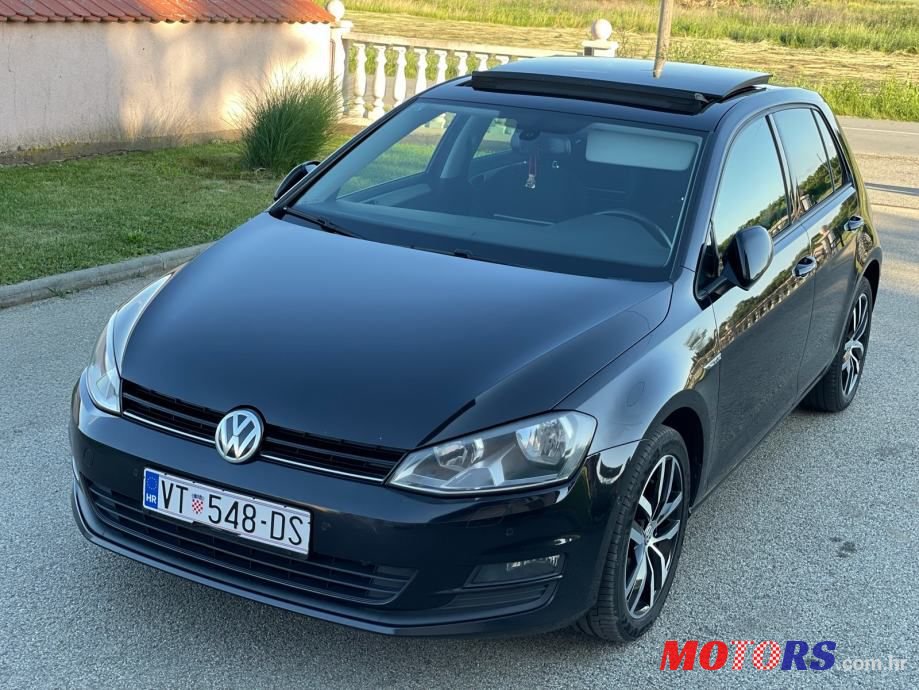 2014' Volkswagen Golf 7 1,6 Tdi Bmt photo #3