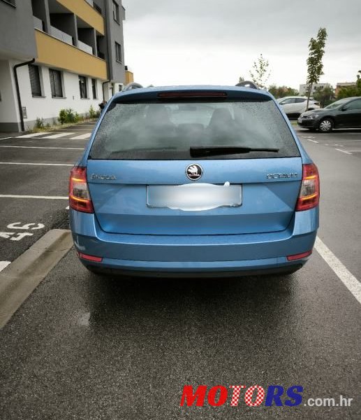 2018' Skoda Octavia Combi photo #5