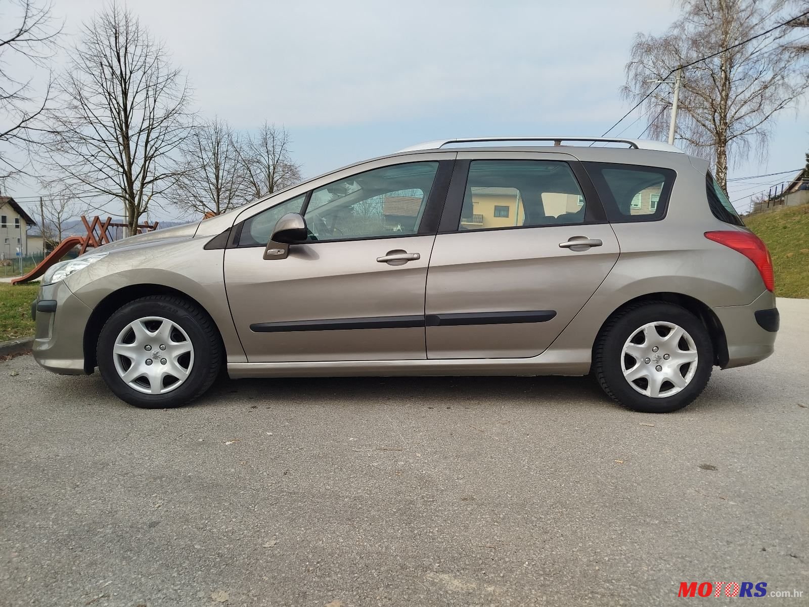 2010' Peugeot 308 Sw photo #2