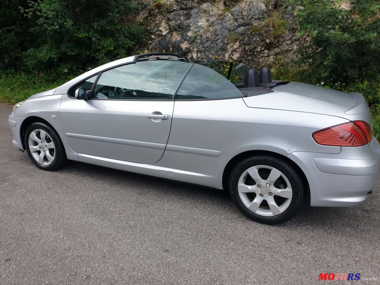 2007' Peugeot 307 Cc 2,0 16V Hdi photo #1