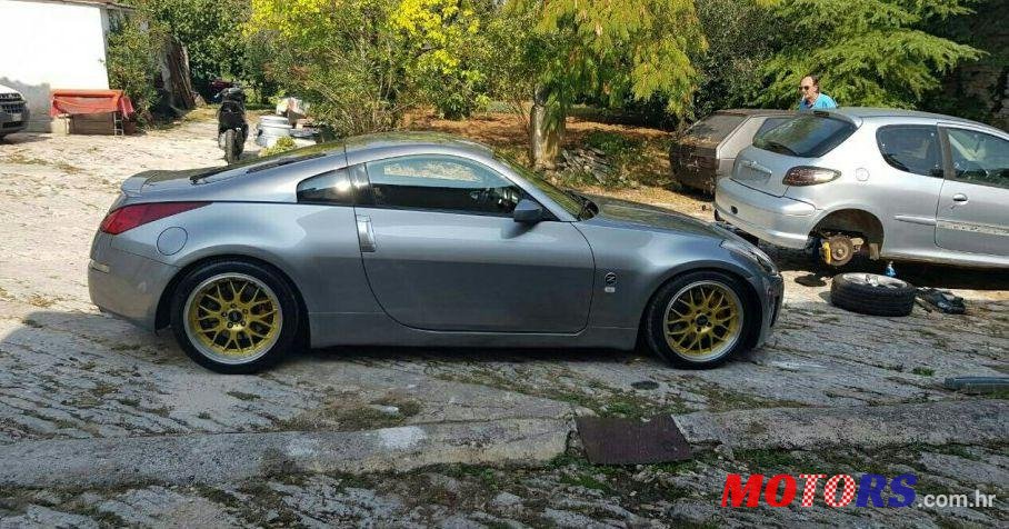 2004' Nissan 350Z 350 photo #1