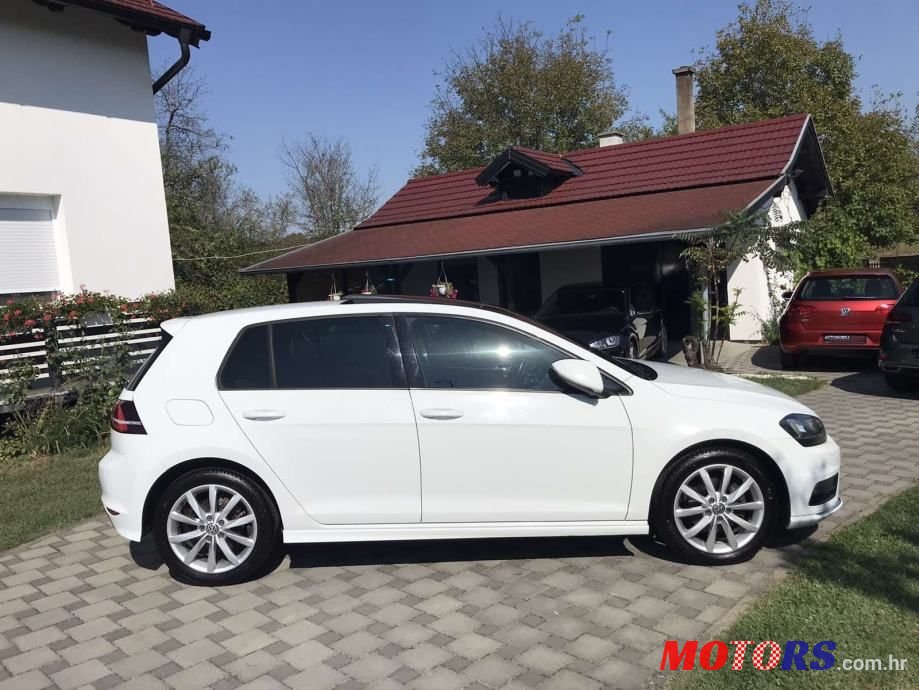 2015' Volkswagen Golf 7 1,6 Tdi photo #5