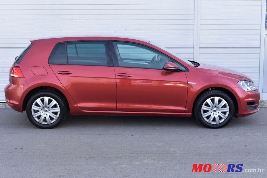 2014' Volkswagen Golf VII 1.2 Tsi photo #2