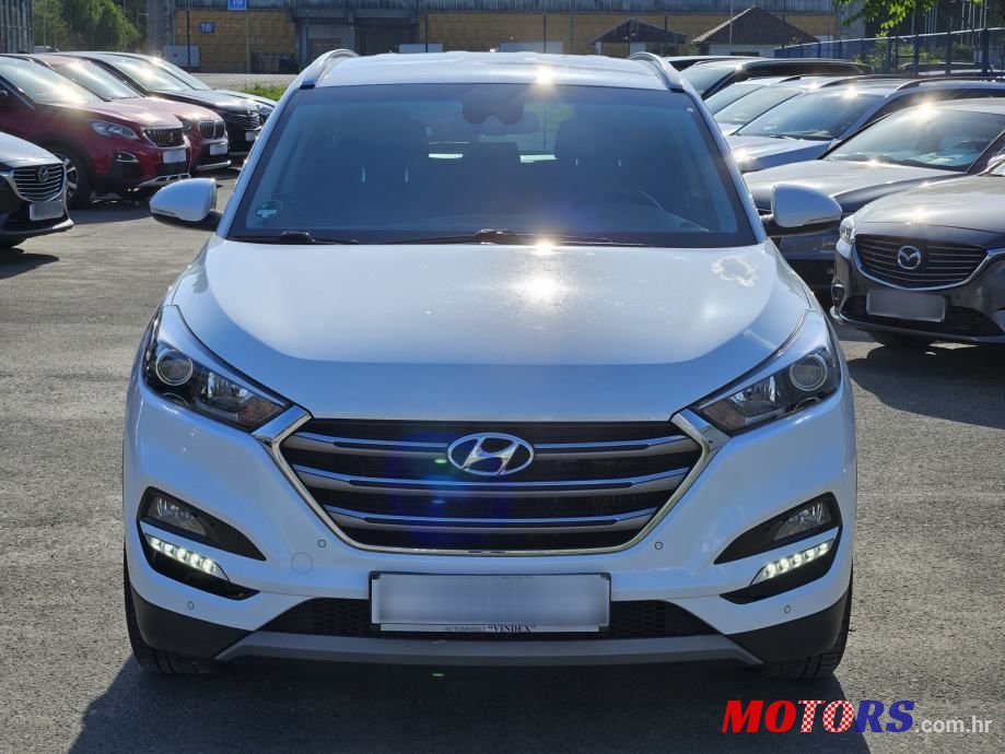 2018' Hyundai Tucson 1.7 Crdi photo #2