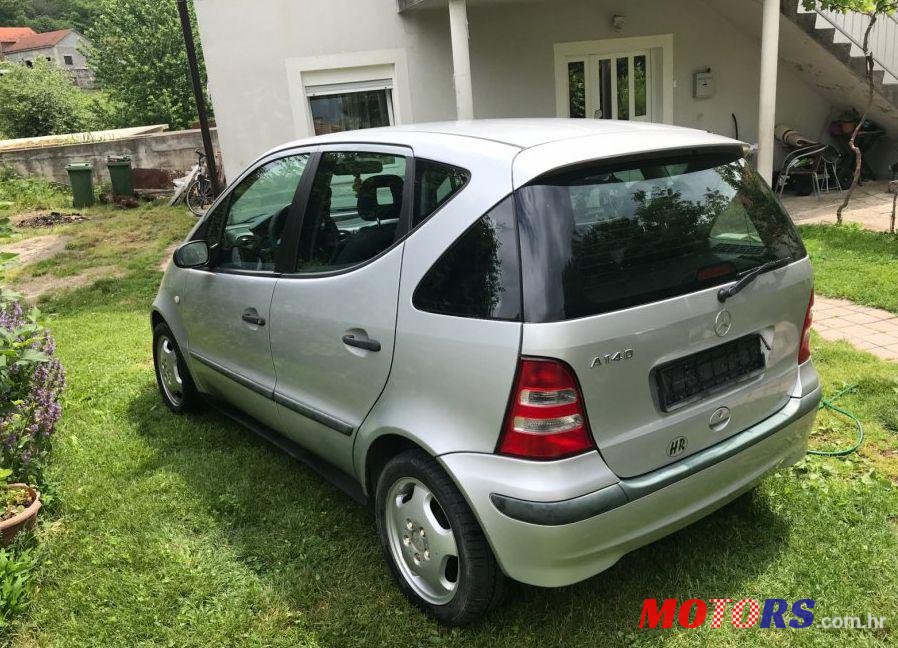 2001' Mercedes-Benz A-Klasa photo #1