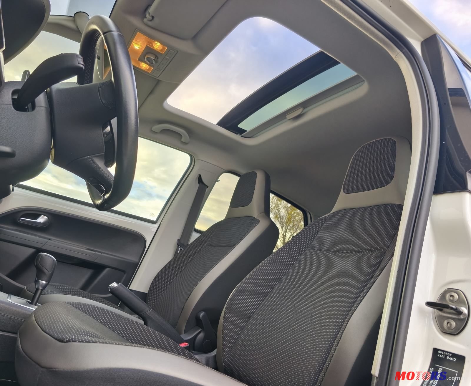 2012' Volkswagen Up! 1,0 Up! Asg photo #4