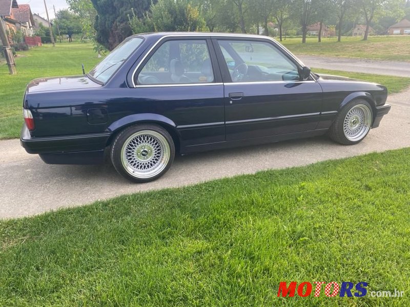 1990' BMW Serija 3 320I photo #3