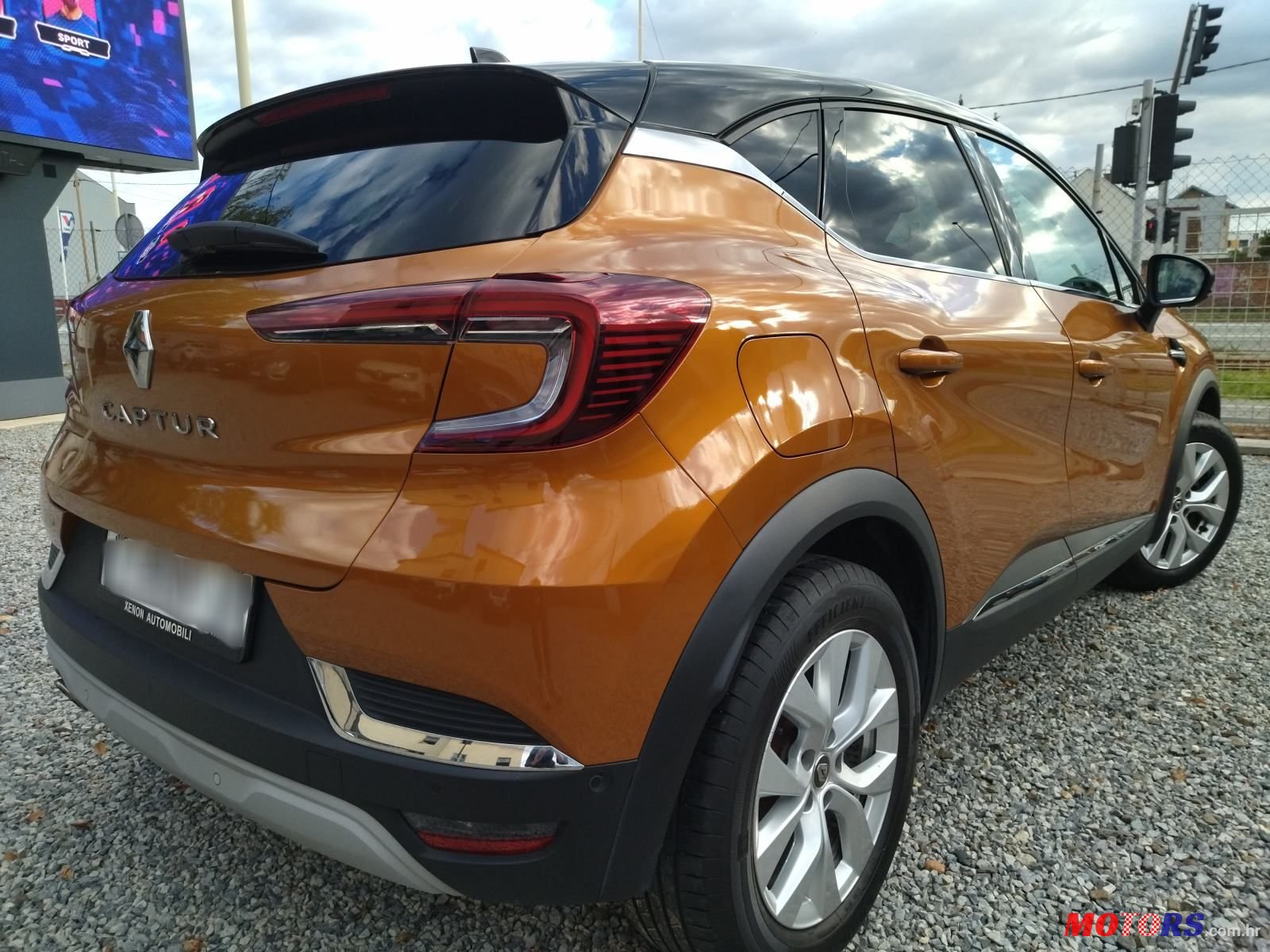 2020' Renault Captur Tce photo #6