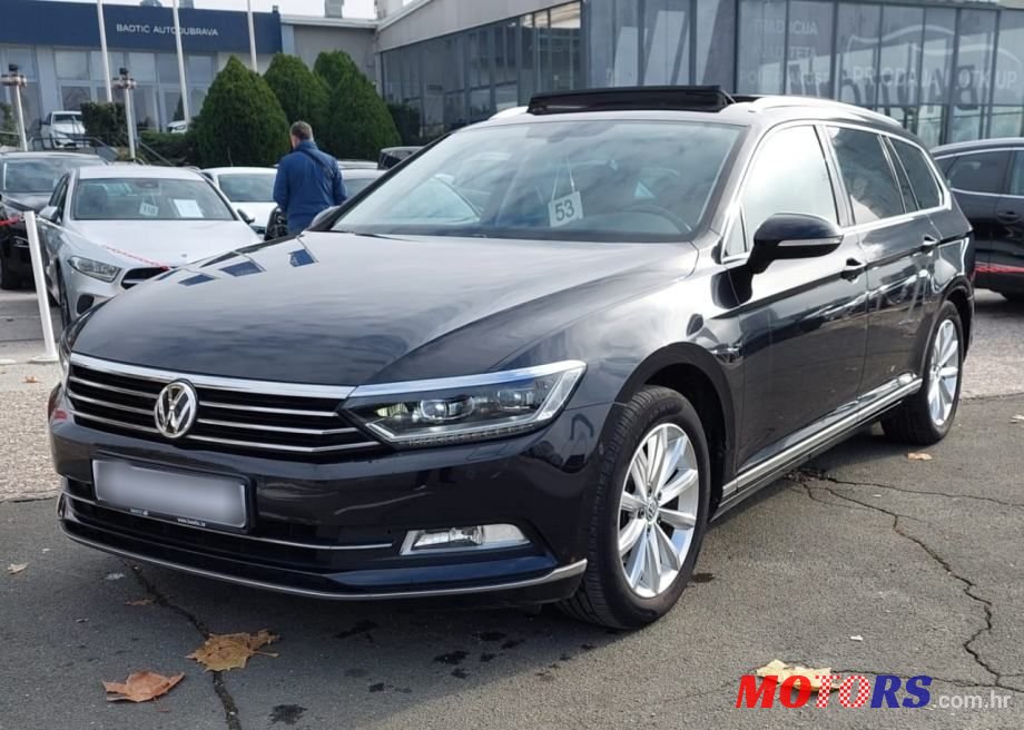 2018' Volkswagen Passat Variant photo #2
