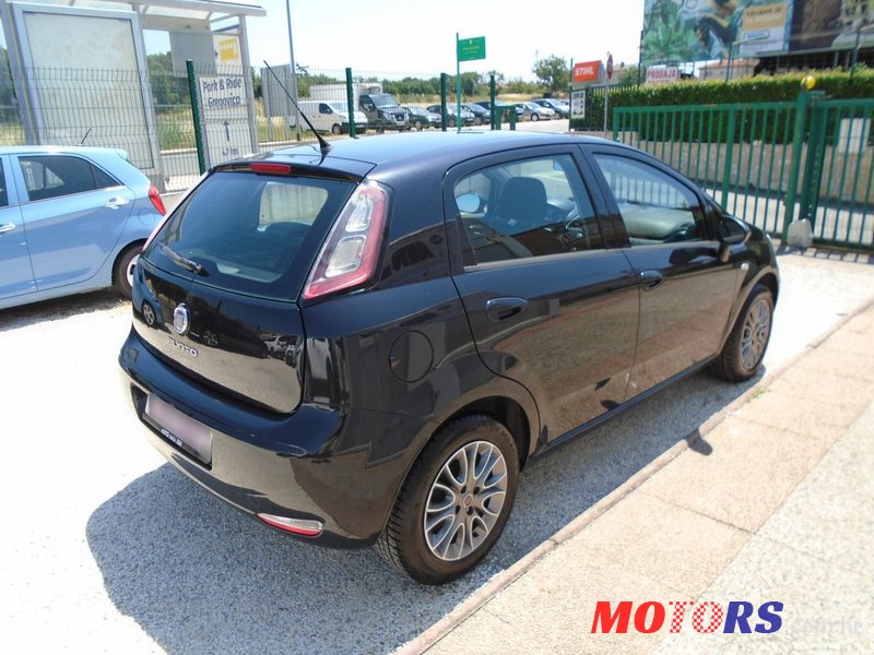 2012' Fiat Punto 1,3 Multijet 16V photo #6