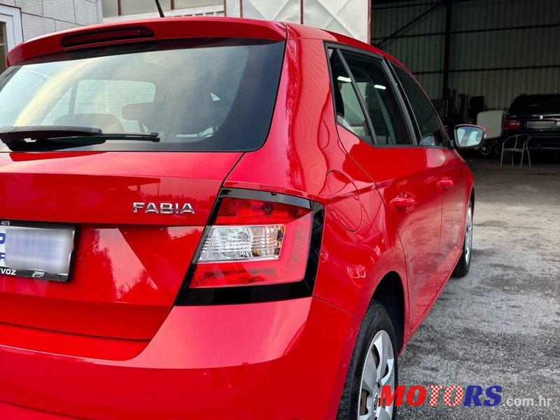 2015' Skoda Fabia 1,0 photo #5