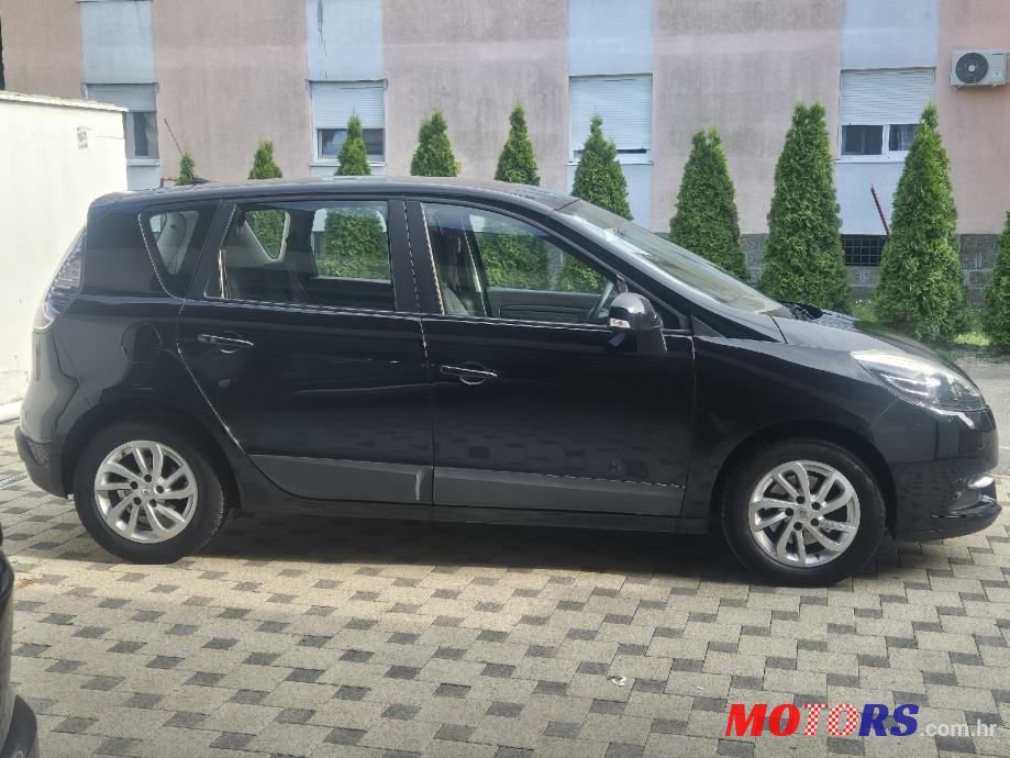 2011' Renault Scenic 1,5 Dci photo #4