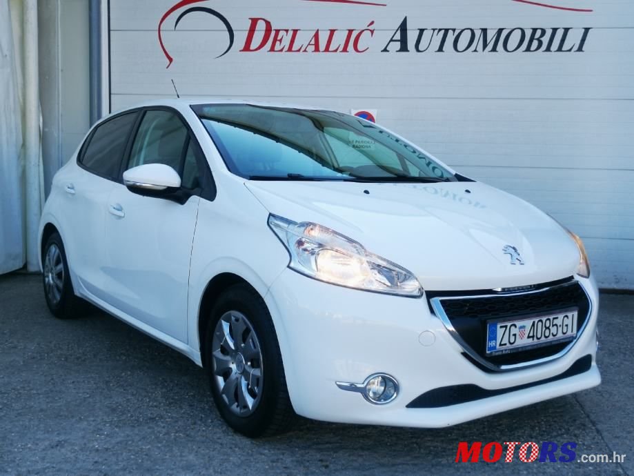 2013' Peugeot 208 1,4 Hdi photo #2