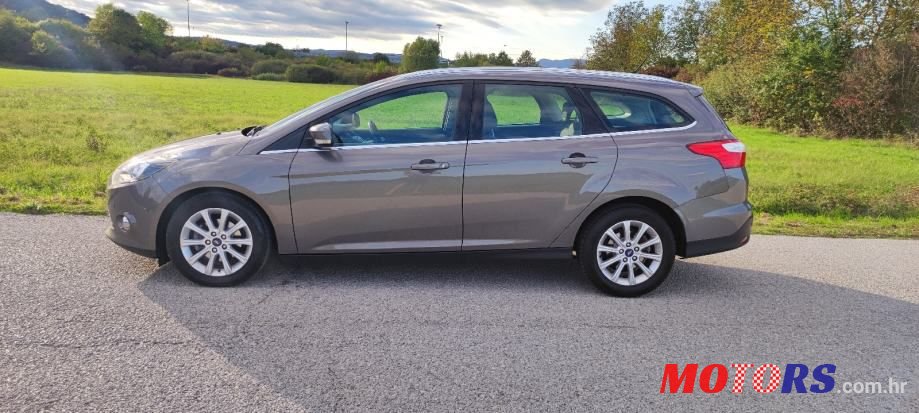 2013' Ford Focus Karavan photo #1