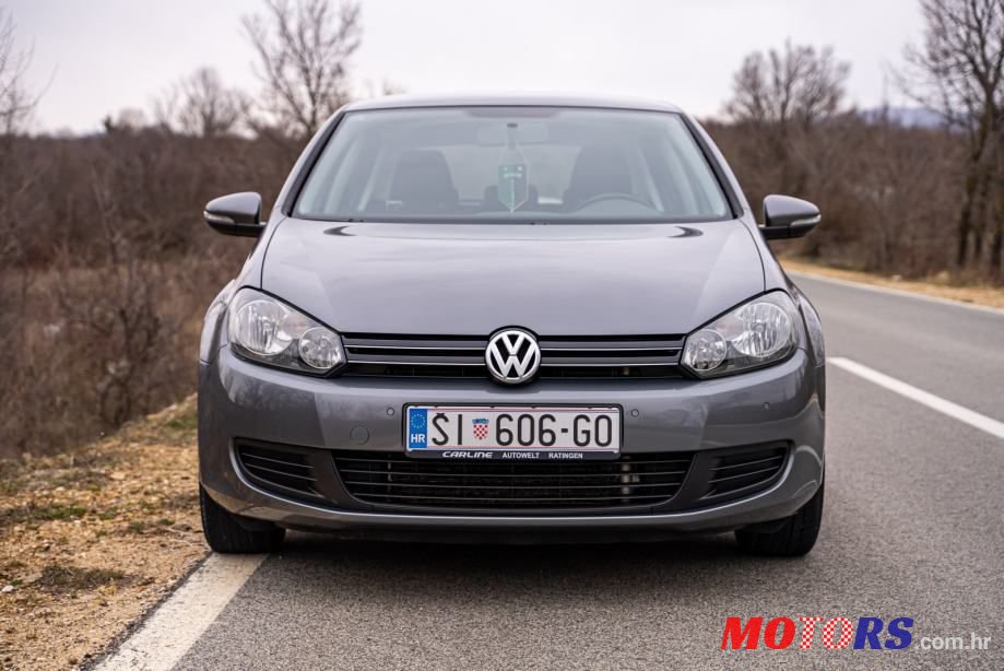 2010' Volkswagen Golf 6 1,6 Tdi photo #2