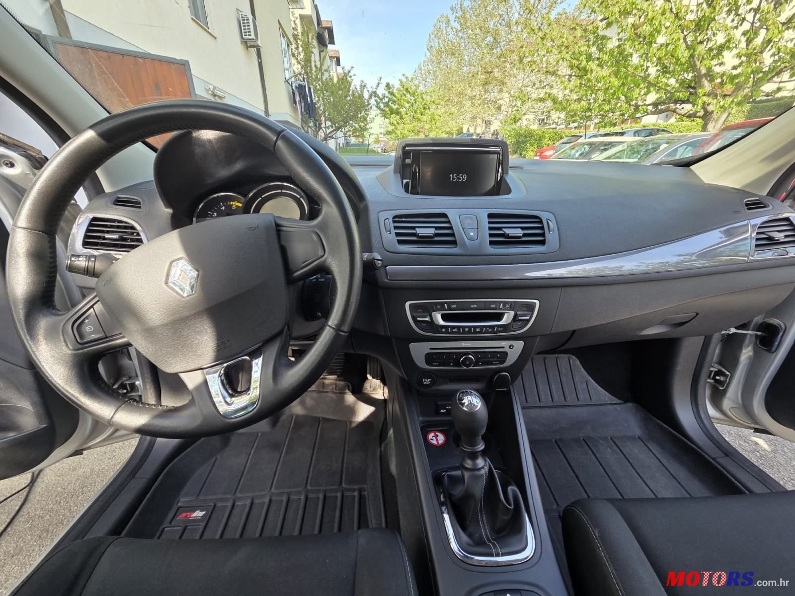 2015' Renault Megane Grandtour Dci photo #6