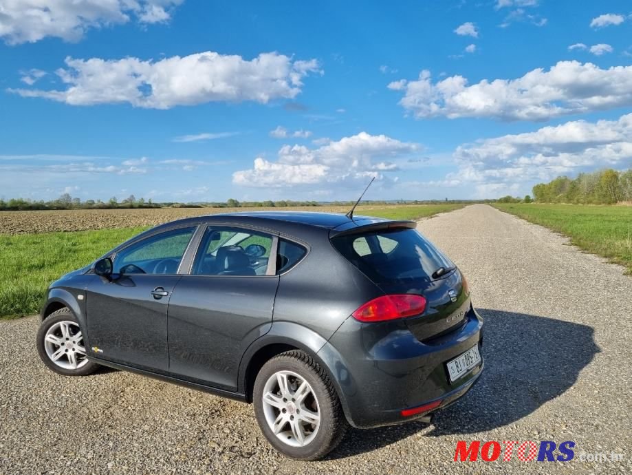 2011' SEAT Leon 1,6 Tdi photo #1