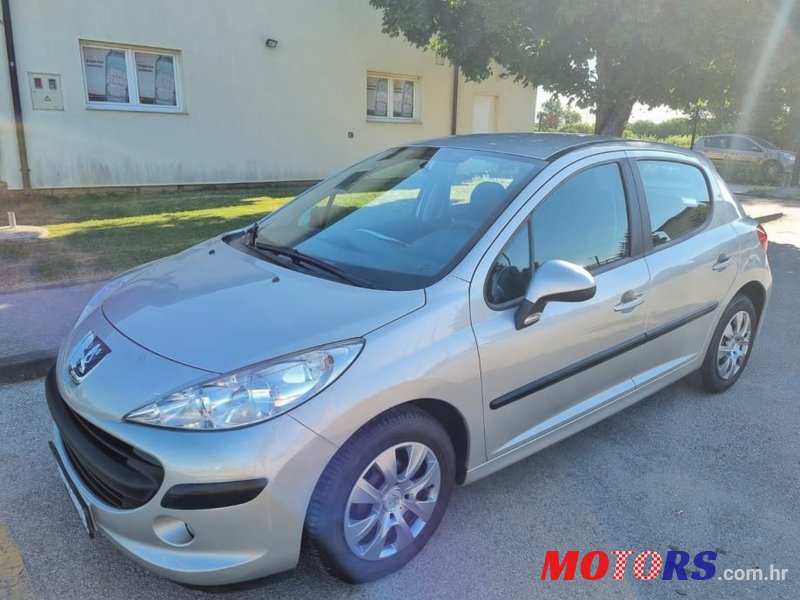 2007' Peugeot 207 1,4 Hdi photo #1