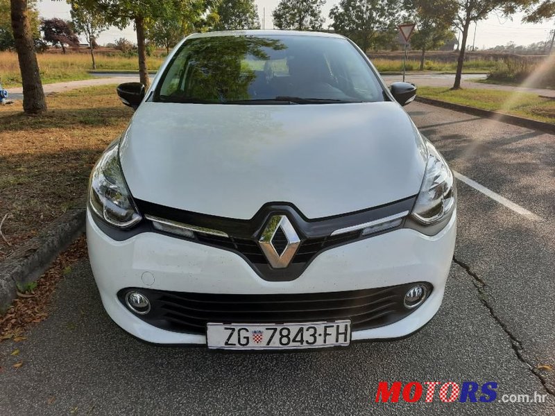 2014' Renault Clio photo #3