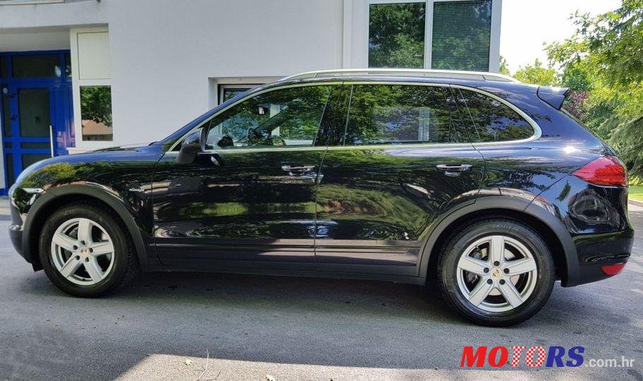 2012' Porsche Cayenne 3,0 V6 Tdi photo #2