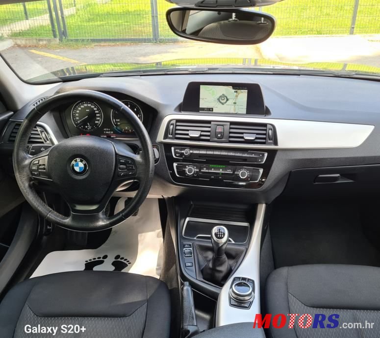 2017' BMW Serija 1 116D photo #4