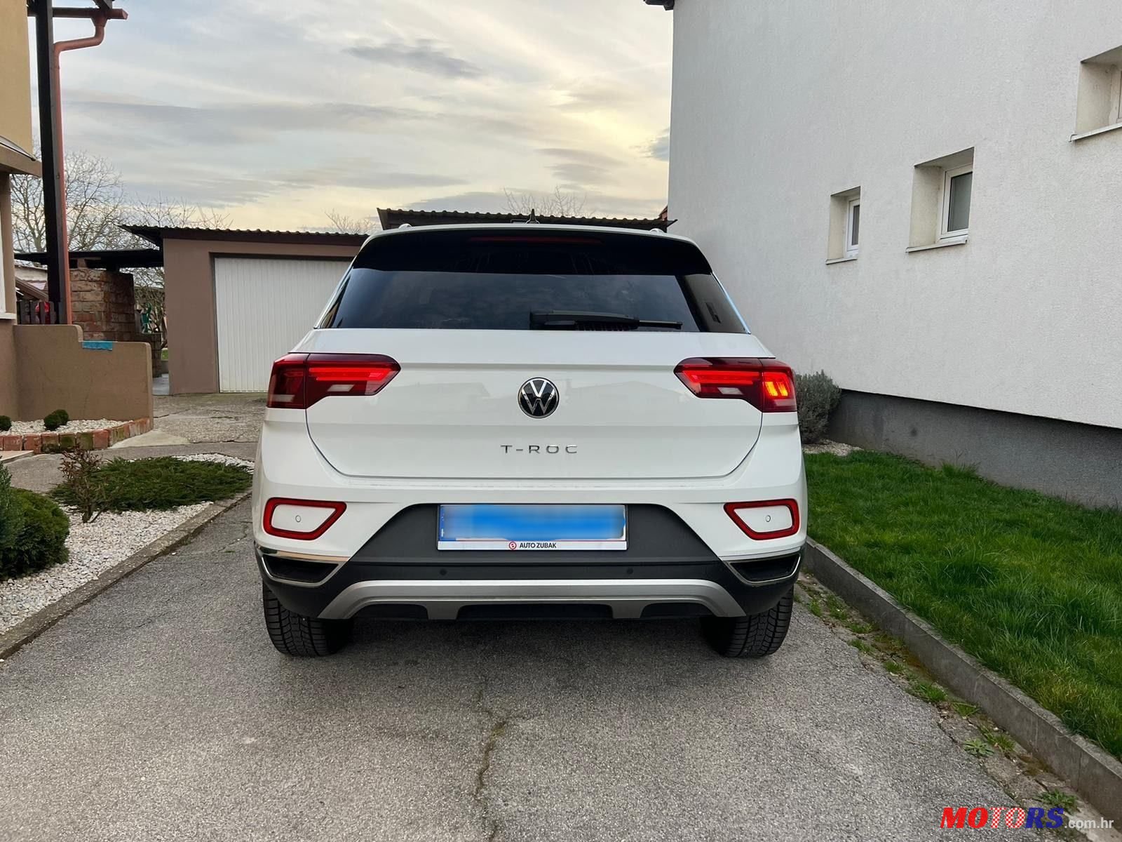 2022' Volkswagen T-Roc 1,0 Tsi photo #2