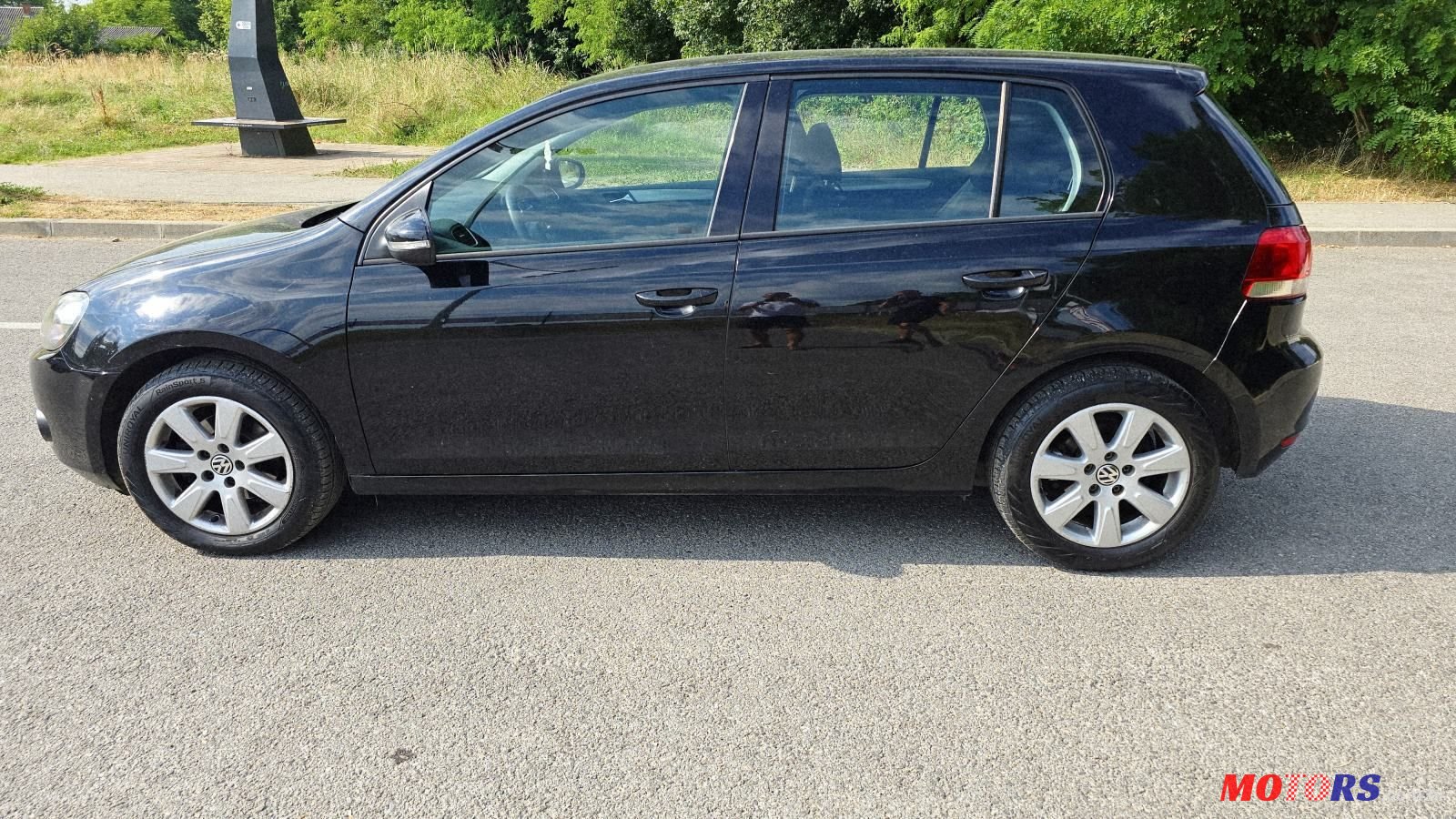 2010' Volkswagen Golf VI 1,6 Tdi photo #5